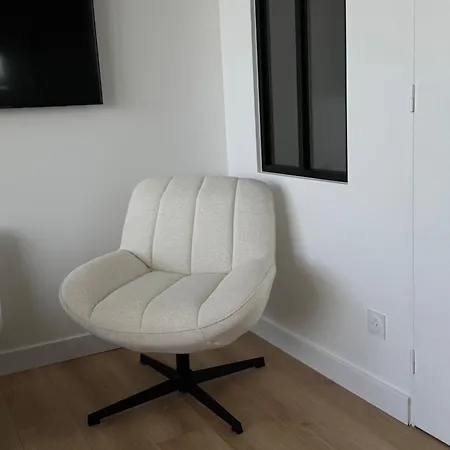 아파트 Vue 45m2 Avec Grande Terrasse 20m2 *